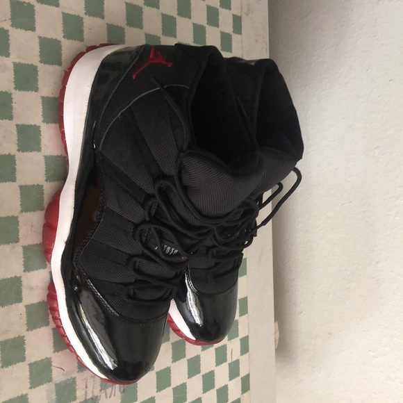 Jordan’s - Picture 2 of 9